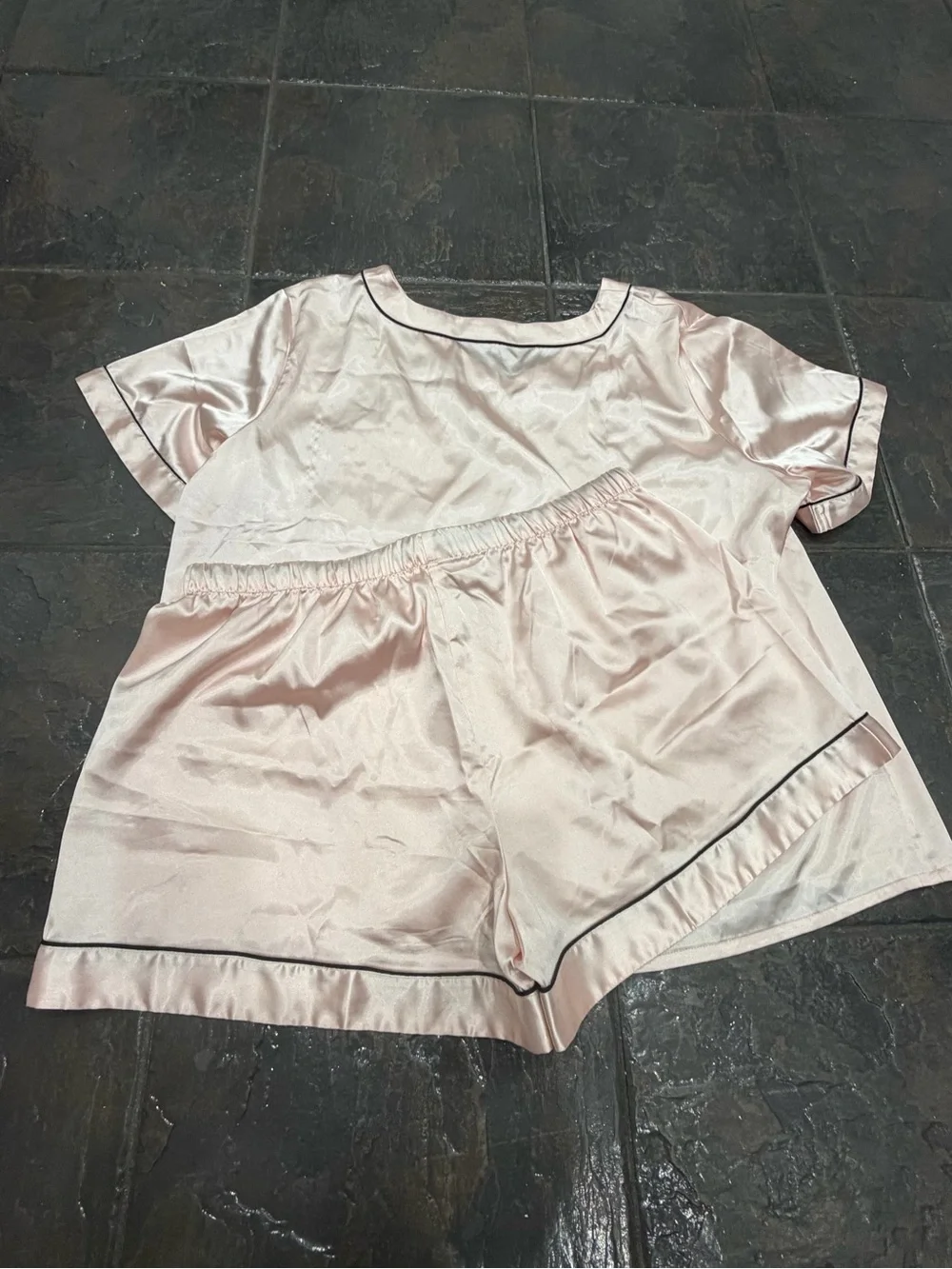 Ekouaer Blush Pink Satin Pajama Set Short Sleeve Top & Shorts XXL